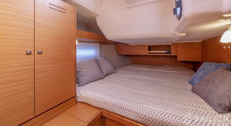 Dufour 430 - Yacht Charter Sailica
