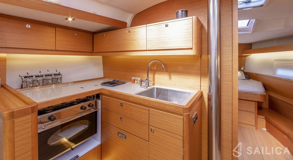 Dufour 430 - Yacht Charter Sailica