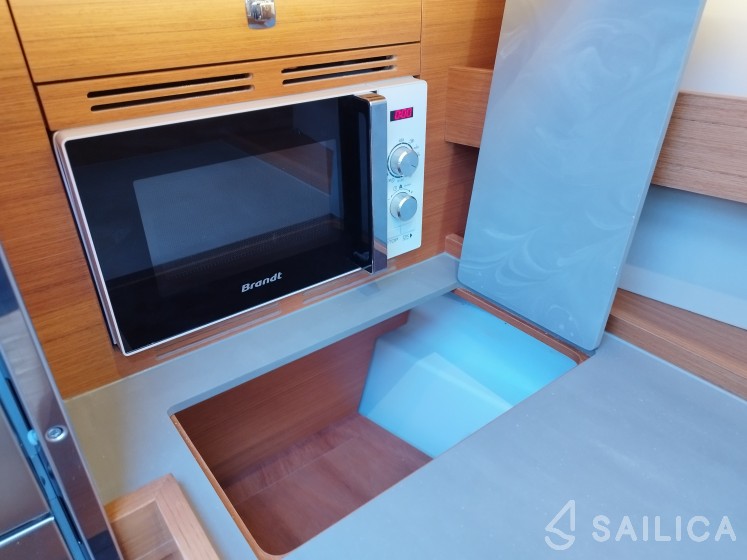 Dufour 56 Exclusive - Yacht Charter Sailica