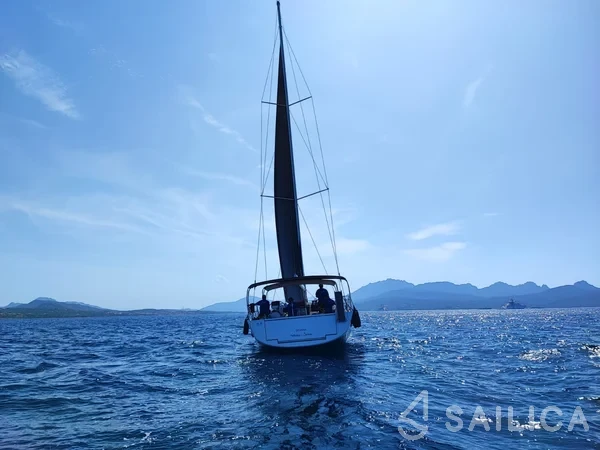Dufour 56 Exclusive - Yacht Charter Sailica