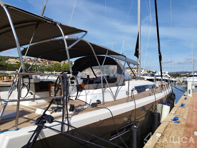 Dufour 56 Exclusive - Yacht Charter Sailica