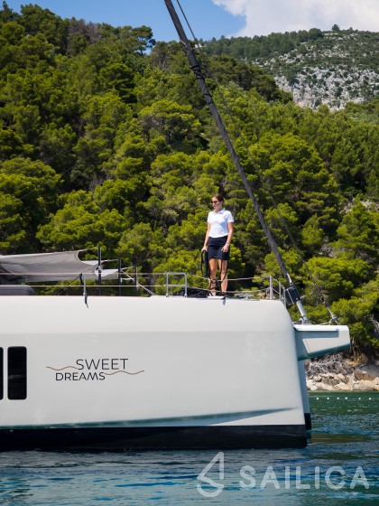 Sunreef 50 - Yacht Charter Sailica