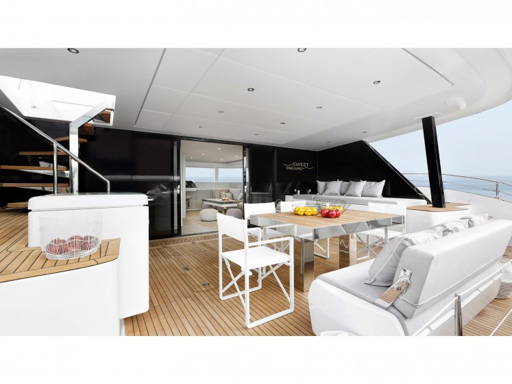 Sunreef 50 - Yacht Charter Sailica