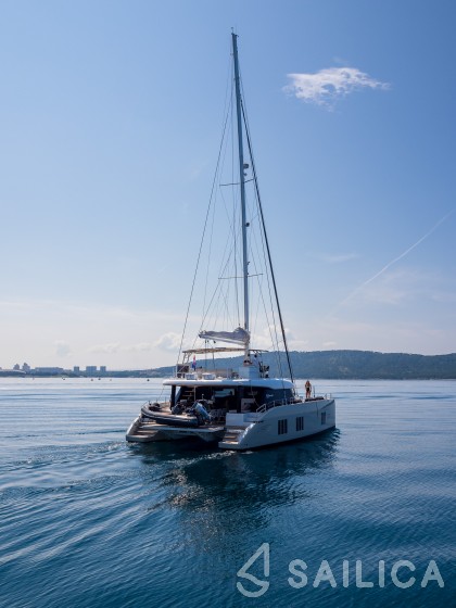 Sunreef 50 - Yacht Charter Sailica