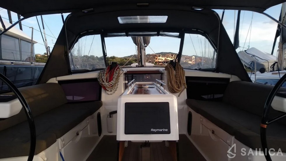 Dufour 430 - Yacht Charter Sailica