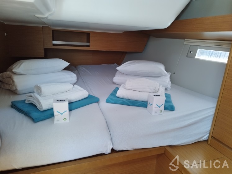 Dufour 430 - Yacht Charter Sailica