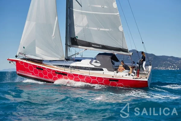 Dehler 38 SQ - Yacht Charter Sailica