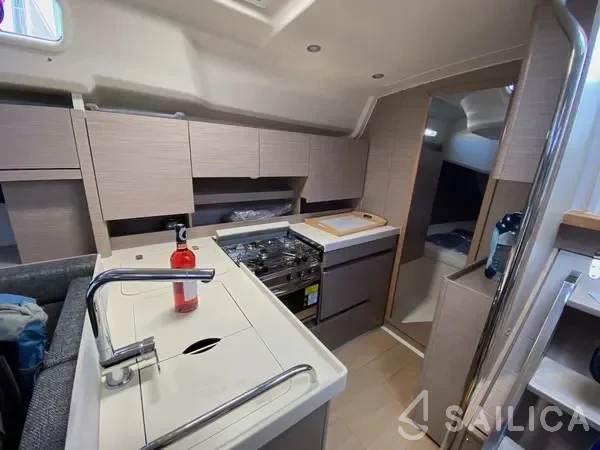 Hanse 458 - Yacht Charter Sailica