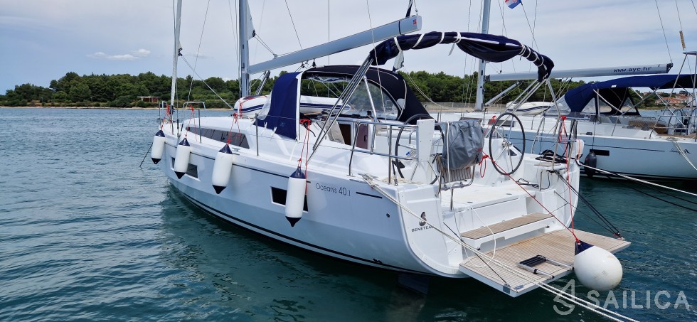 Oceanis 40.1 - Yacht Charter Sailica