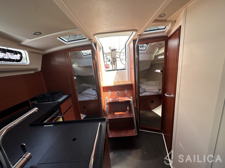 Hanse 388 - Yacht Charter Sailica