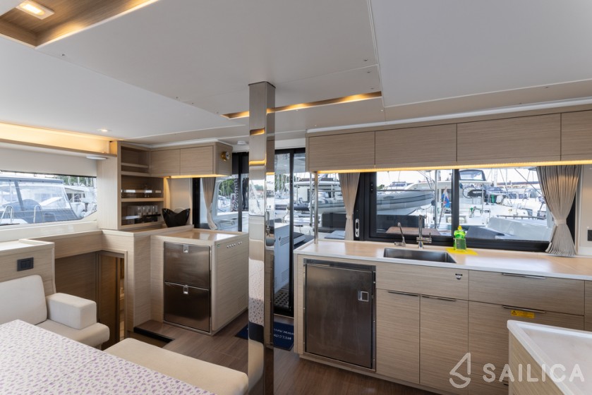 Lagoon 46  - Yacht Charter Sailica