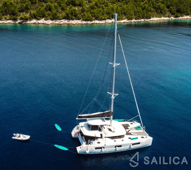 Lagoon 46  - Yacht Charter Sailica