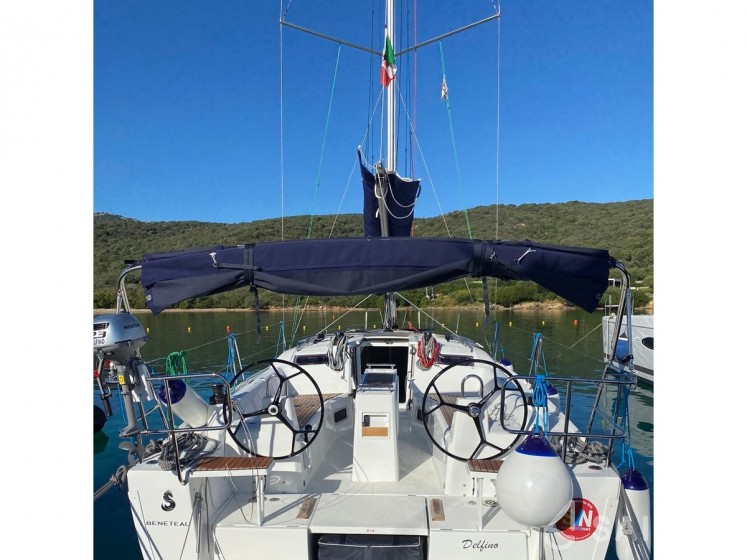 Oceanis 34.1 - Yacht Charter Sailica