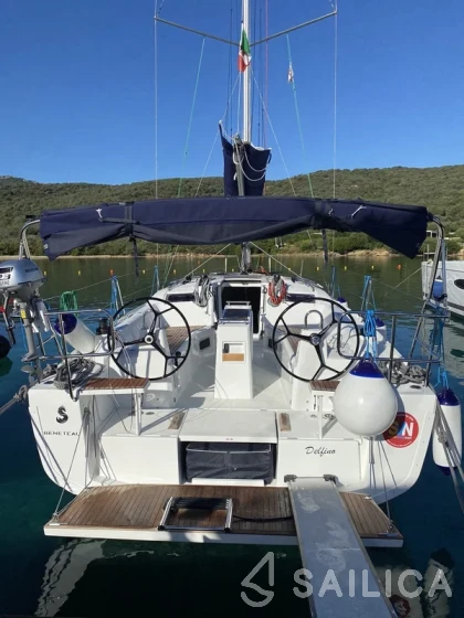 Oceanis 34.1 - Yacht Charter Sailica