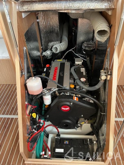 Bavaria C42 - Yacht Charter Sailica