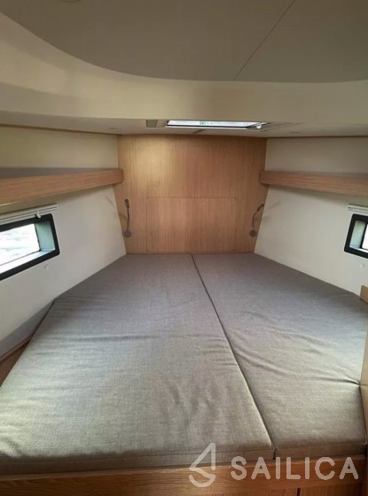 Bavaria C42 - Yacht Charter Sailica