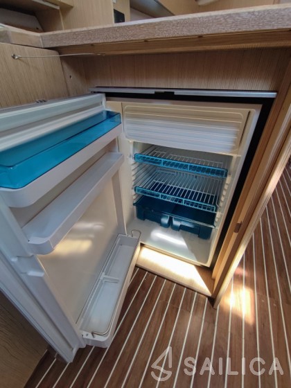 Bavaria C42 - Yacht Charter Sailica