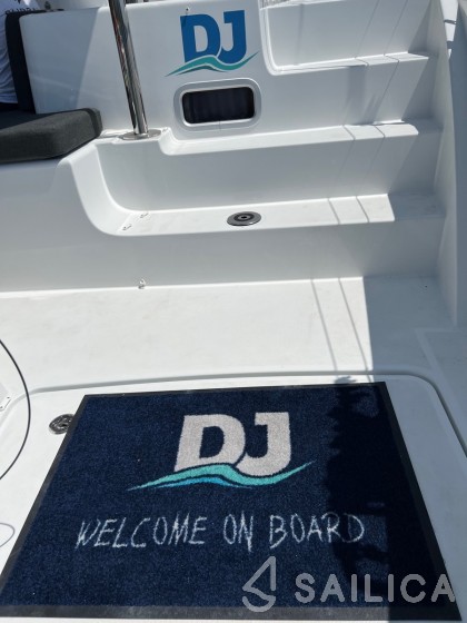 Lagoon 40 - Yacht Charter Sailica