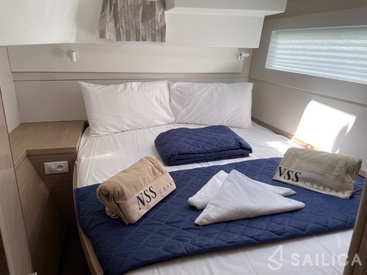 Lagoon 40 - Yacht Charter Sailica