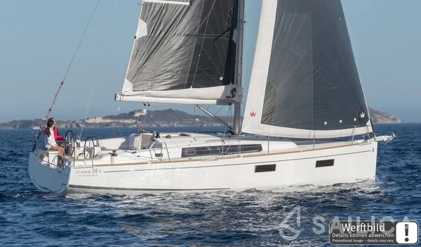Oceanis 38.1 - Yacht Charter Sailica