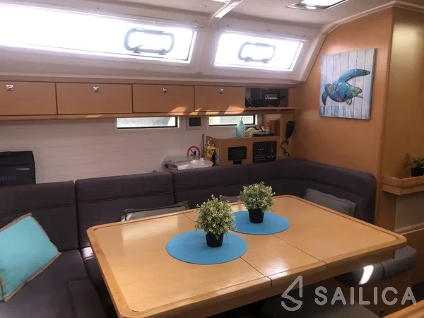 Bavaria 46 Cruiser - Yacht Charter Sailica