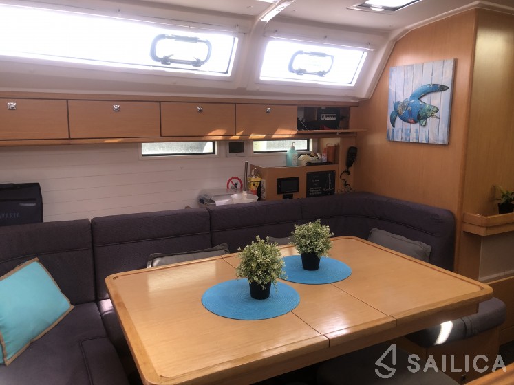 Bavaria 46 Cruiser - Yacht Charter Sailica