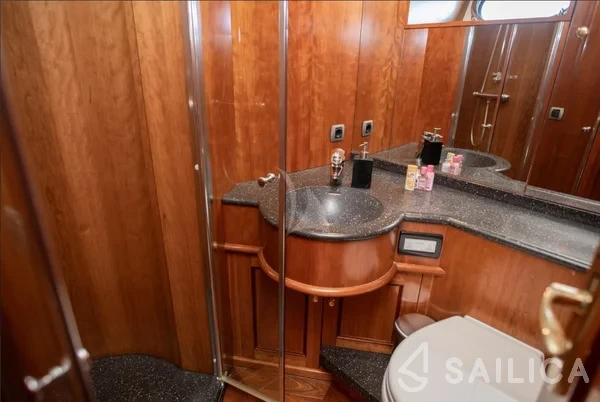 Motoryacht - Yacht Charter Sailica