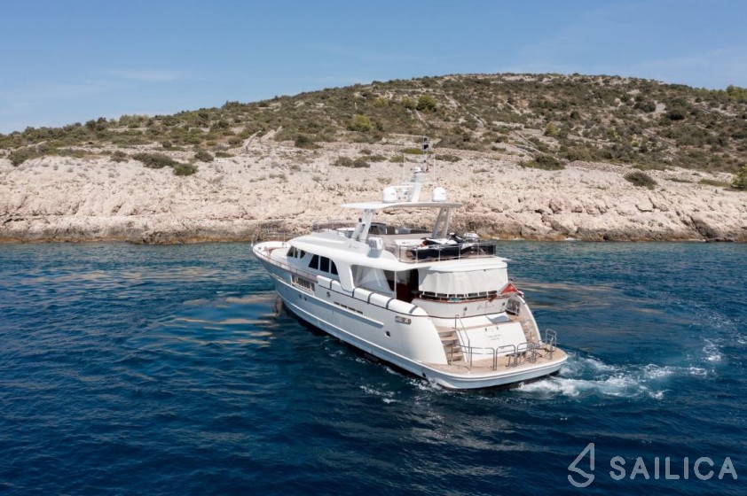 Motoryacht - Yacht Charter Sailica