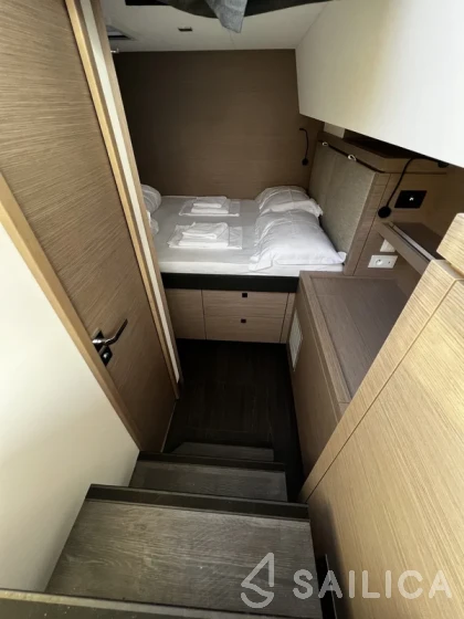 Tanna 47 - Yacht Charter Sailica