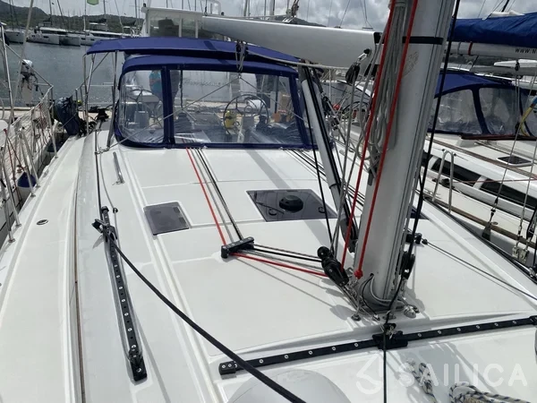 Oceanis 40.1 - Yacht Charter Sailica