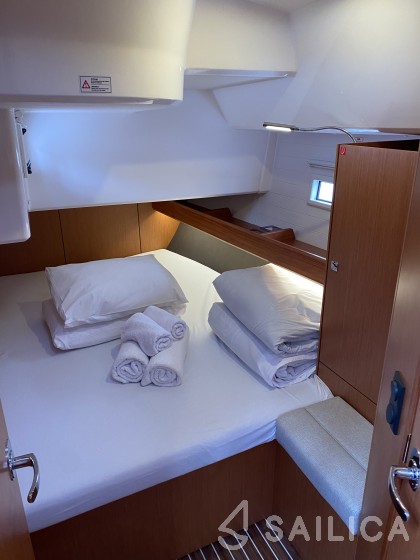 Bavaria 46 Cruiser - Yacht Charter Sailica