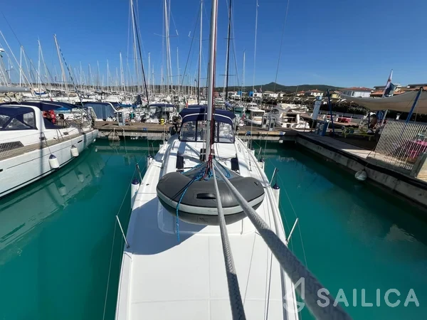 Oceanis 46.1 - Yacht Charter Sailica