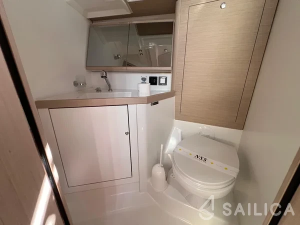 Oceanis 46.1 - Yacht Charter Sailica