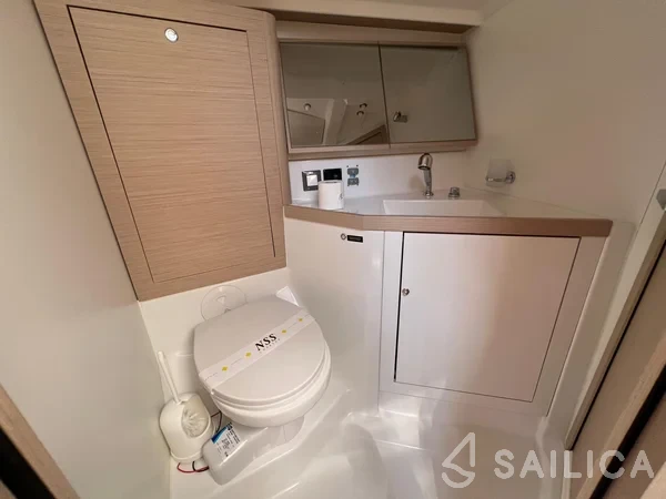 Oceanis 46.1 - Yacht Charter Sailica
