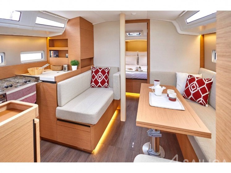 Sun Odyssey 410 - Yacht Charter Sailica