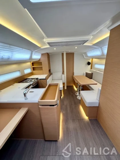 Sun Odyssey 410 - Yacht Charter Sailica