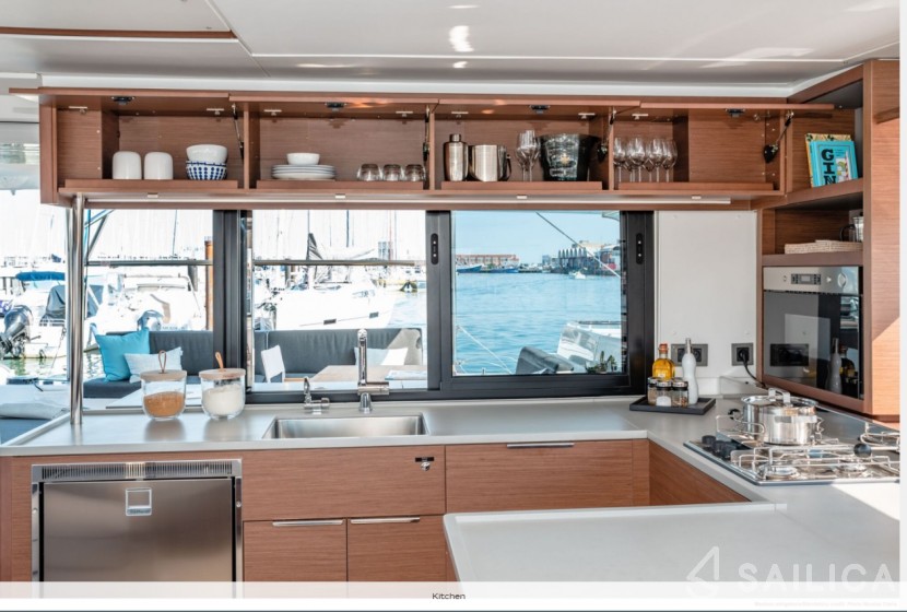 Lagoon 46  - Yacht Charter Sailica