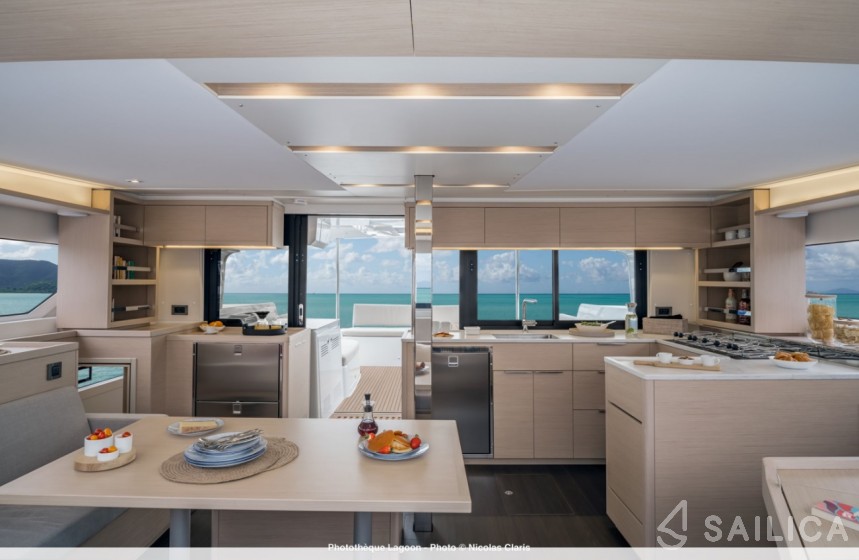 Lagoon 46  - Yacht Charter Sailica