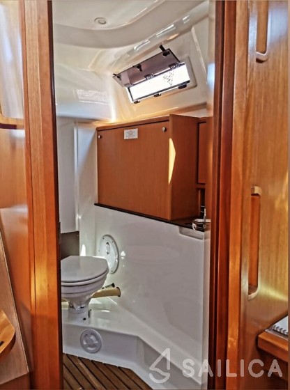 Bavaria 34 Cruiser - Yacht Charter Sailica