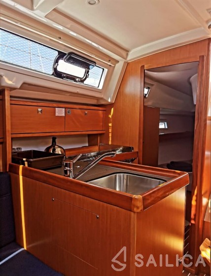 Bavaria 34 Cruiser - Yacht Charter Sailica