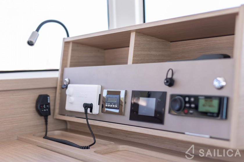 Lagoon 42 - Yacht Charter Sailica