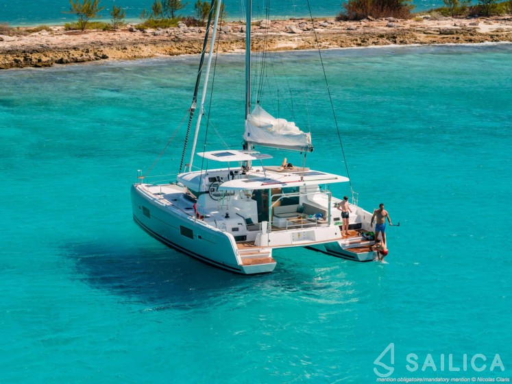 Lagoon 42 - Yacht Charter Sailica