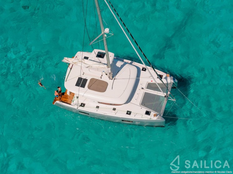 Lagoon 42 - Yacht Charter Sailica