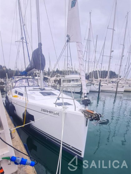 Hanse 418 - Yacht Charter Sailica