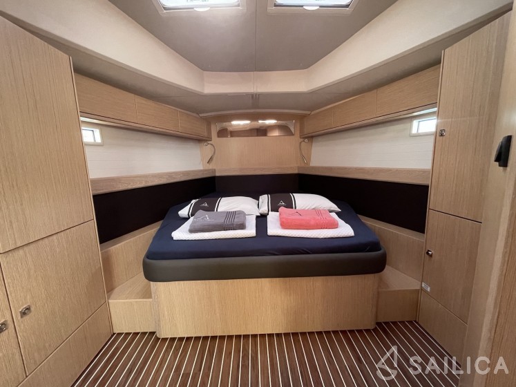 Bavaria 46 Cruiser - Yacht Charter Sailica