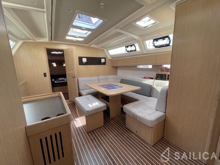 Bavaria 46 Cruiser - Yacht Charter Sailica