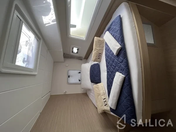 Lagoon 42 - Yacht Charter Sailica