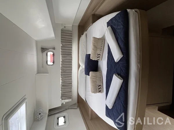 Lagoon 42 - Yacht Charter Sailica