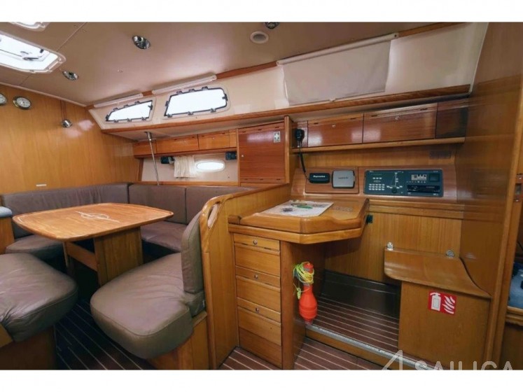 Bavaria 40 Cruiser - Yacht Charter Sailica