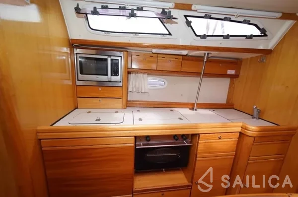 Bavaria 40 Cruiser - Yacht Charter Sailica